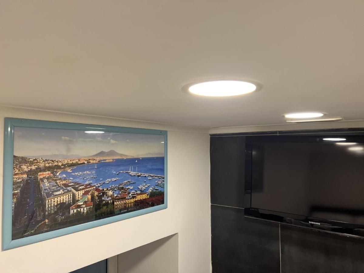 B&B Luna Rossa Neapel Exteriör bild